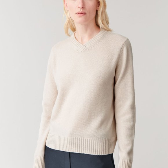 COS Sweaters - COS V-Neck Cashmere Sweater